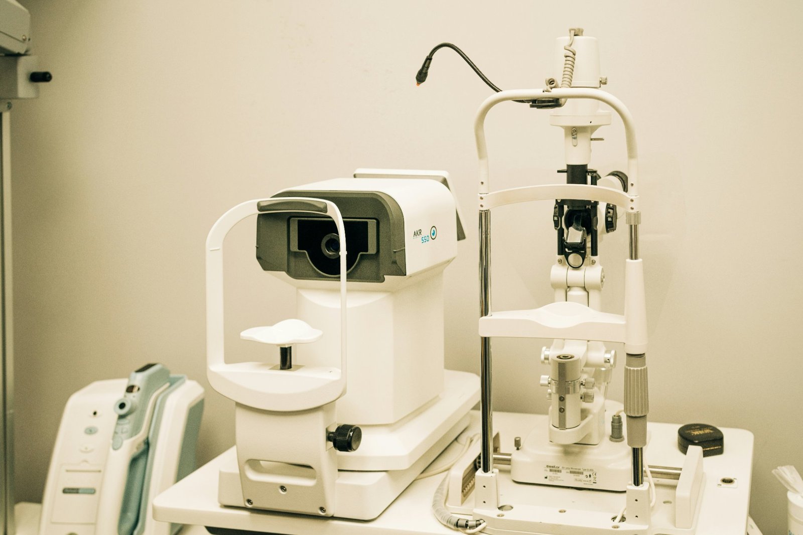 QualiSense ophthalmic inspection system